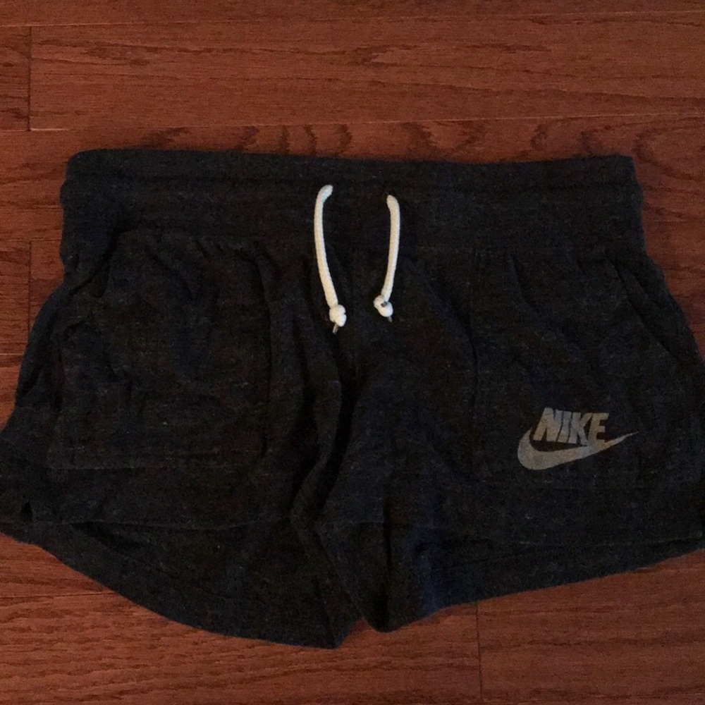 Grey shorts